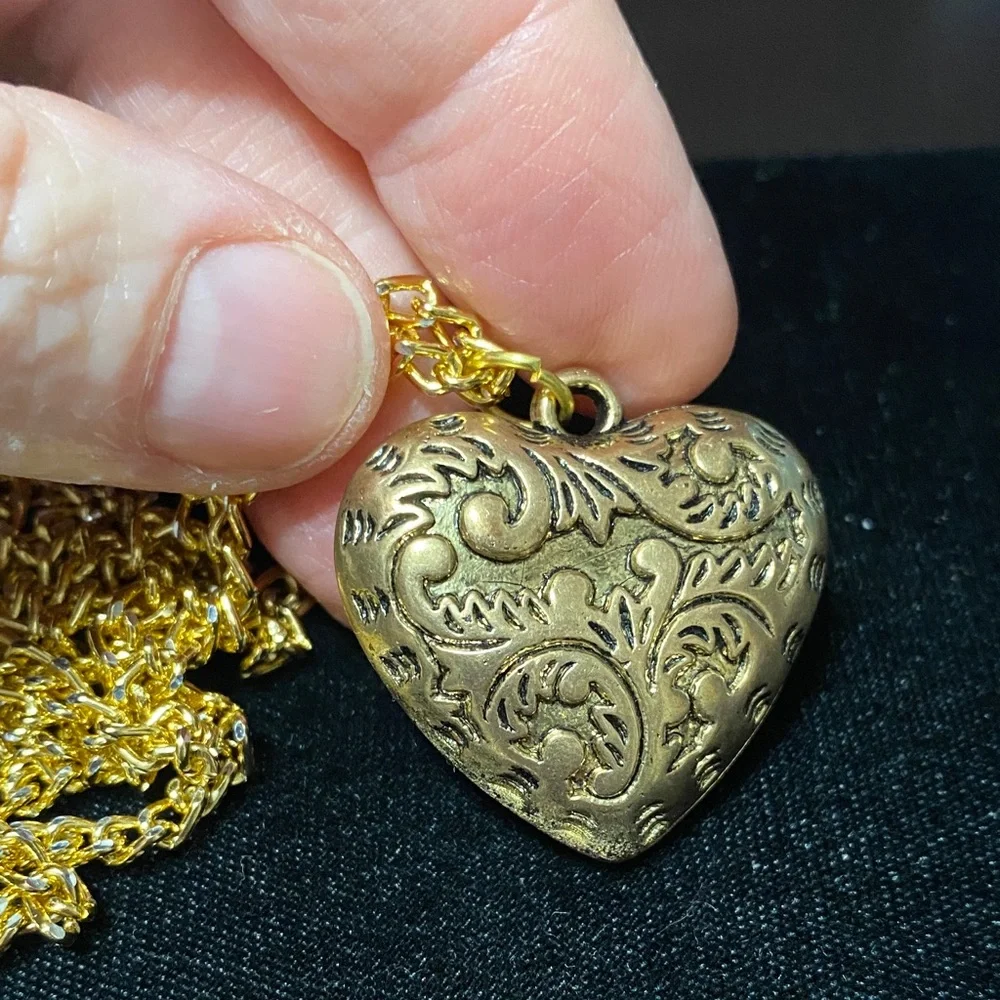 Gold vintage Heart Pendant 44” chain Necklace